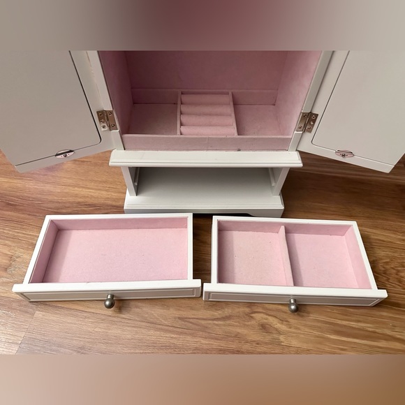 NOT FOR SALE - Picture 5 of 9